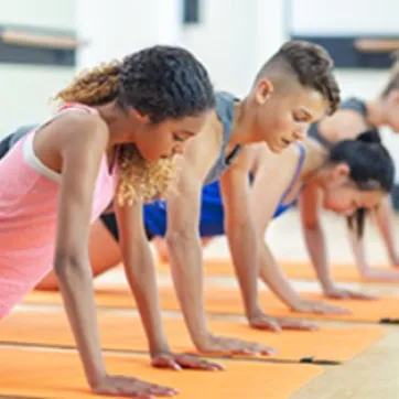 teens doing push ups